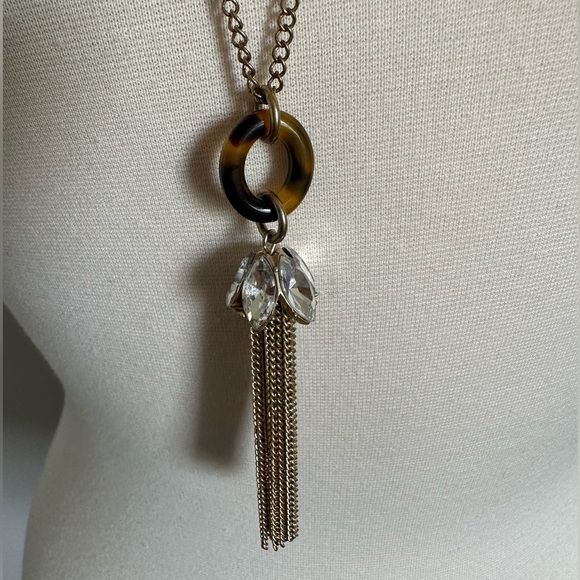 EUC J Crew Tassel Necklace in Gold Tone & Tortoise Shell - Picture 3 of 8